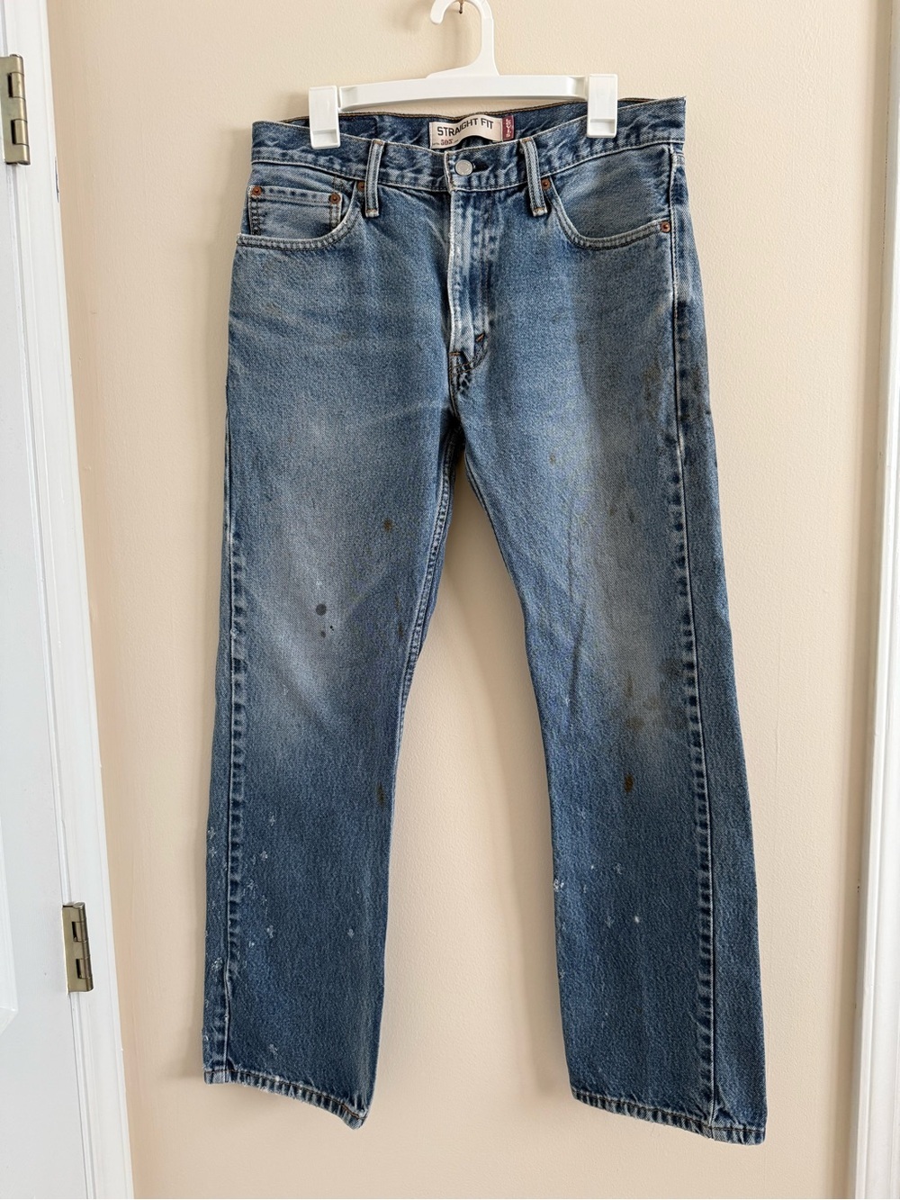 Levi's Distressed Straight Fit 505 Men's Denim Jeans in Faded Blue 33x32